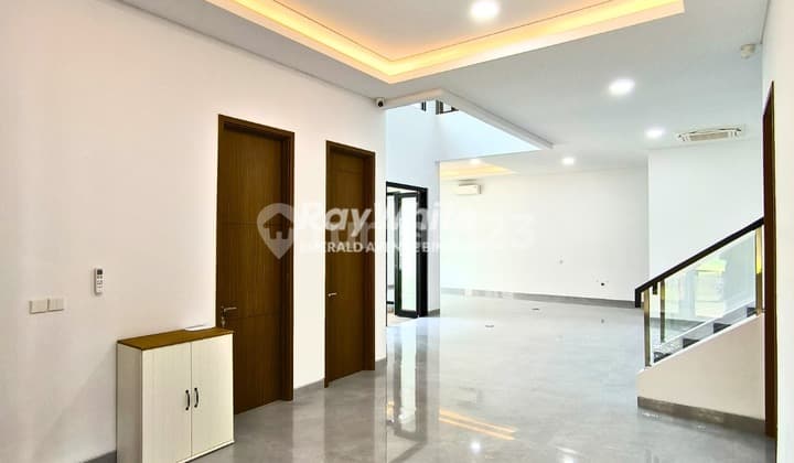 Dijual Cepat! Rumah di Delatinos, Bsdcity. Lokasi Strategis; Dekat Akses Tol, Perkantoran & Bisnis, Pasar Modern, Dll