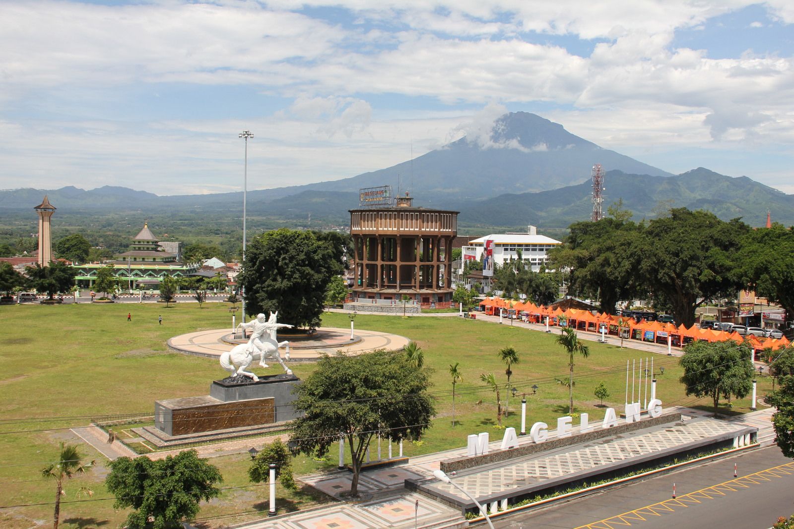 Alun-Alun Magelang 1.jpg