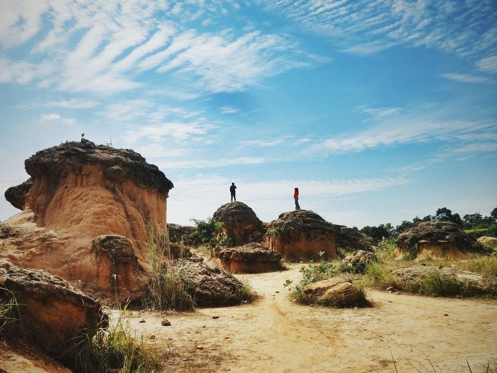 Bukit Jamur Gresik.jpg