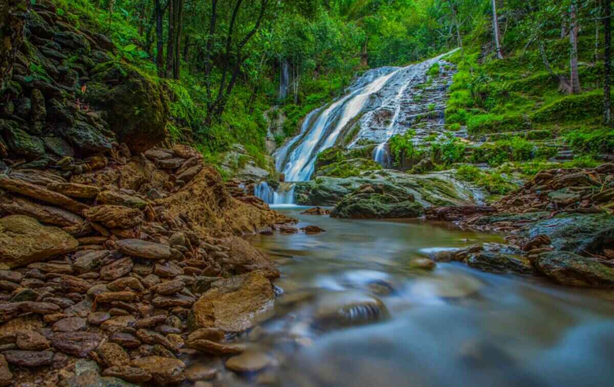 Curug Banyunibo.jpg