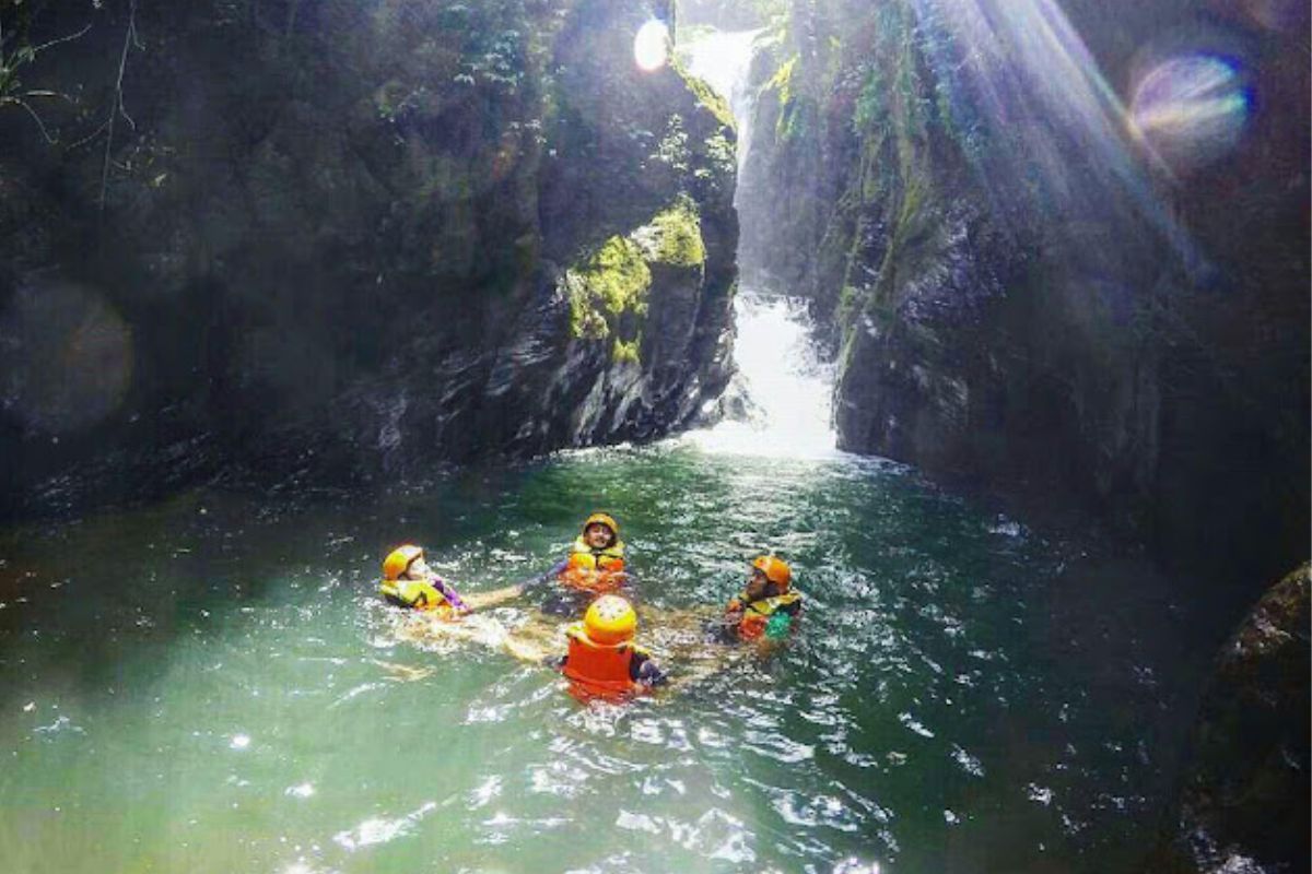 Curug Naga.jpg