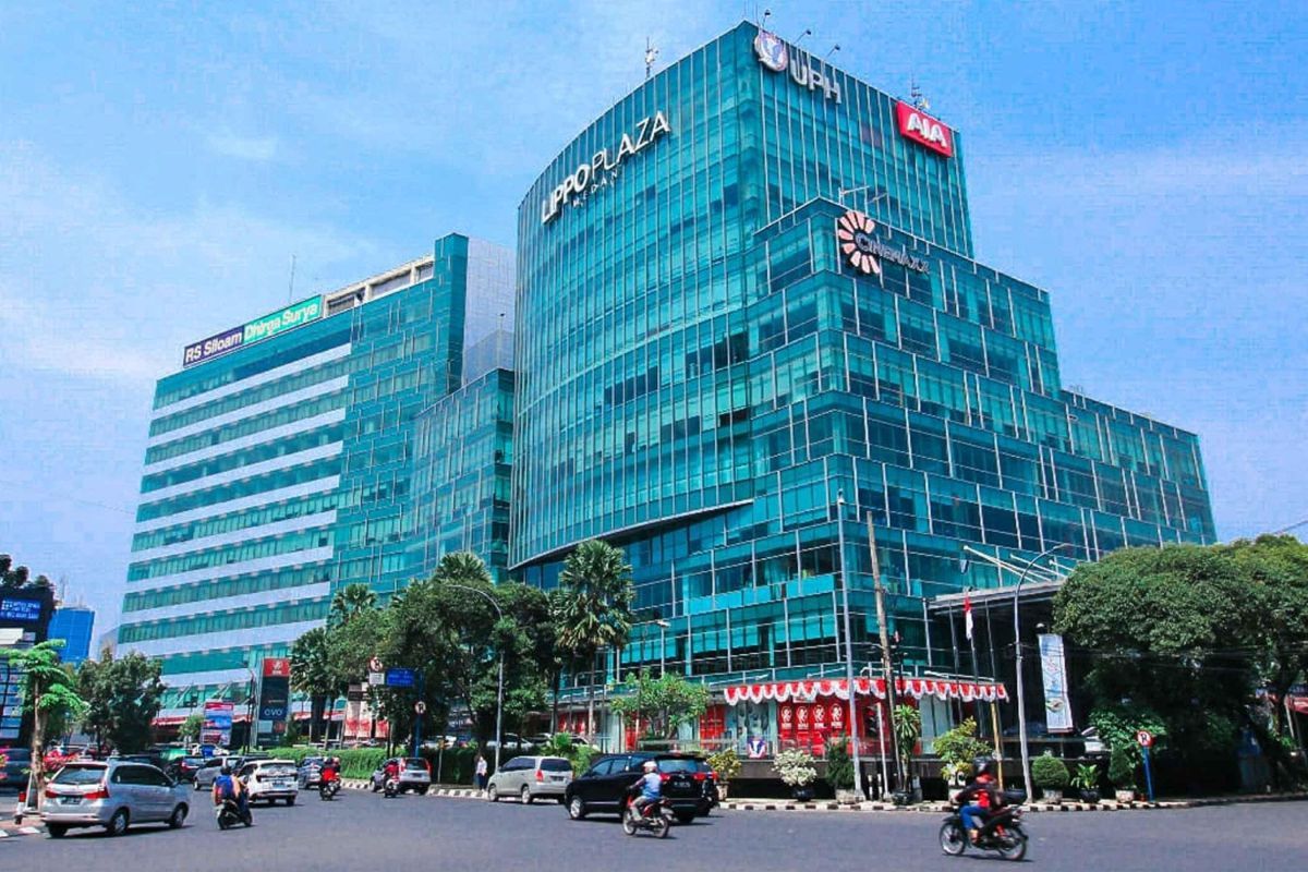 Gedung Lippo Plaza Medan.jpg