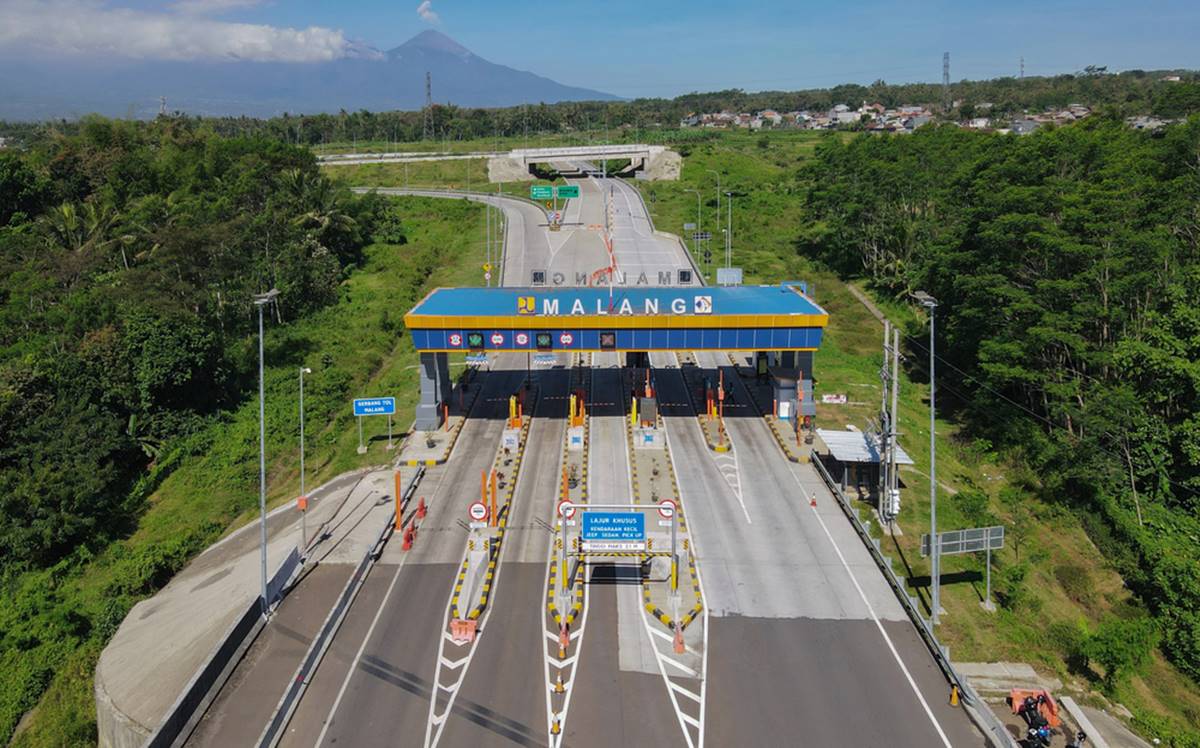 Gerbang Tol Malang.jpg