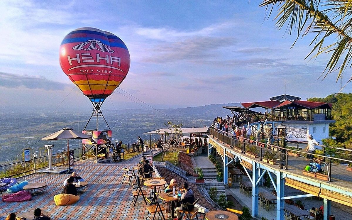 HeHa Sky View Jogja.jpg