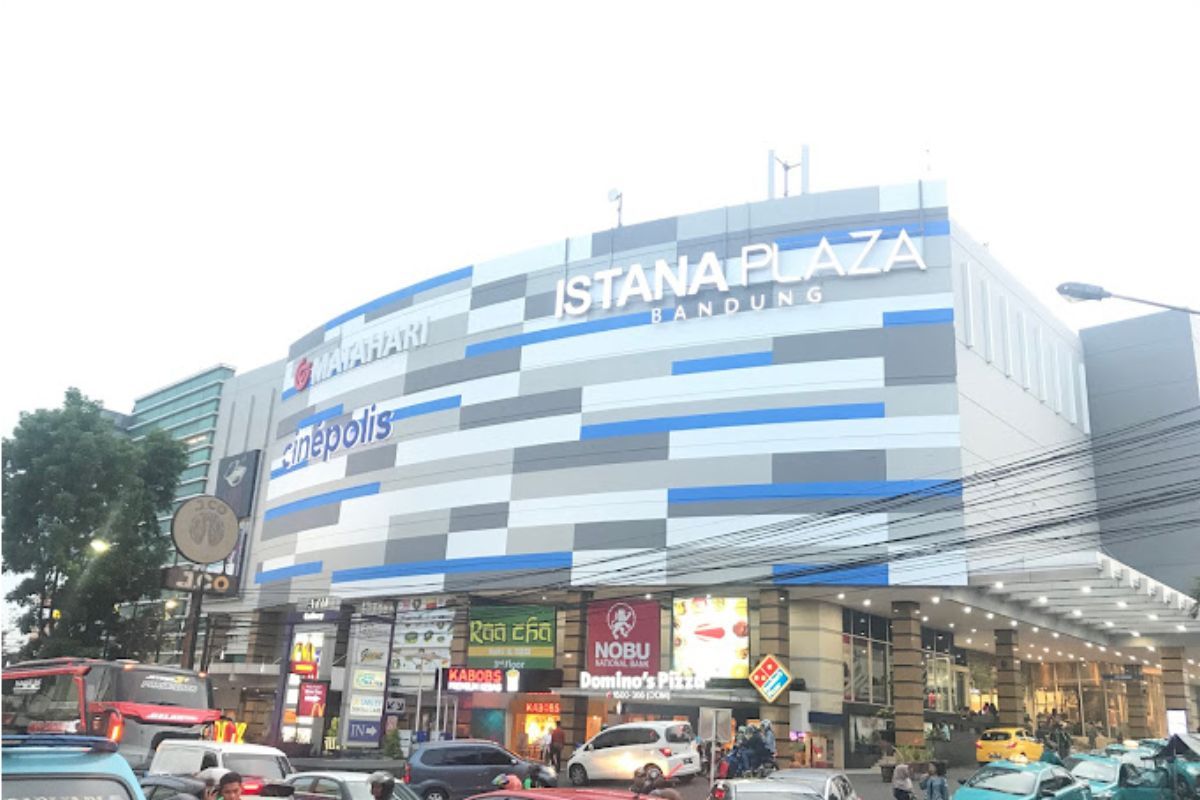 Istana Plaza.jpg