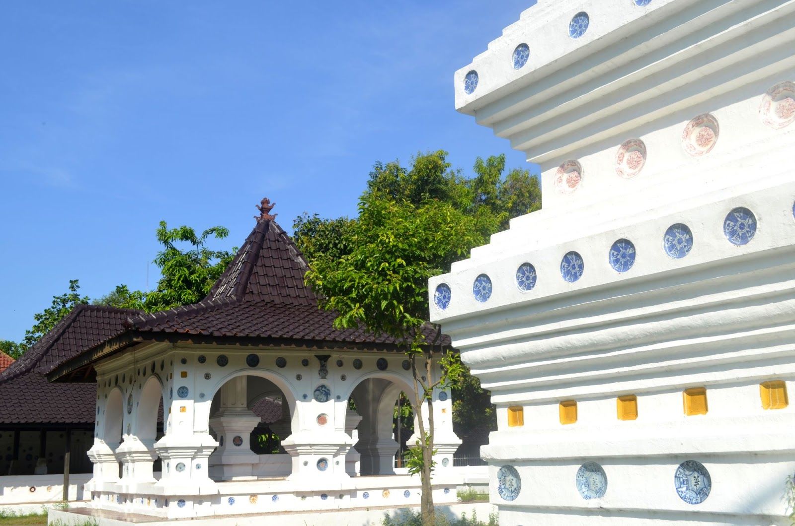 Mengenal Wisata Religi di Makam Sunan Gunung Jati