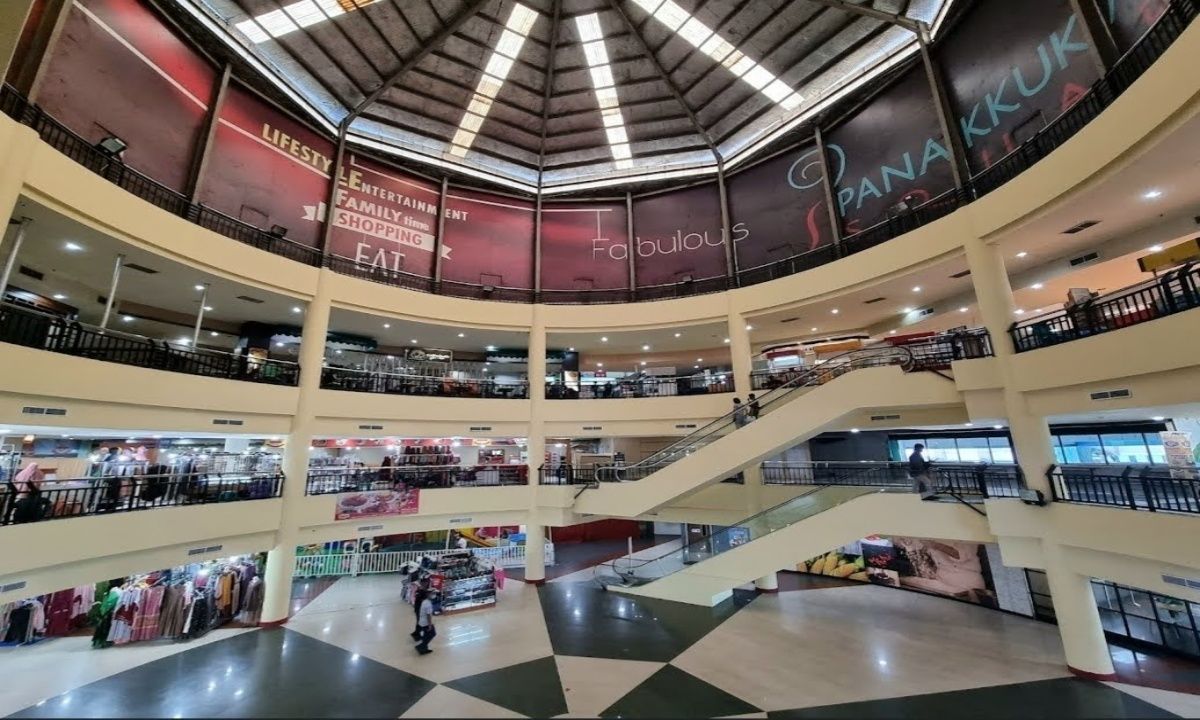 Mall Panakkukang.jpg