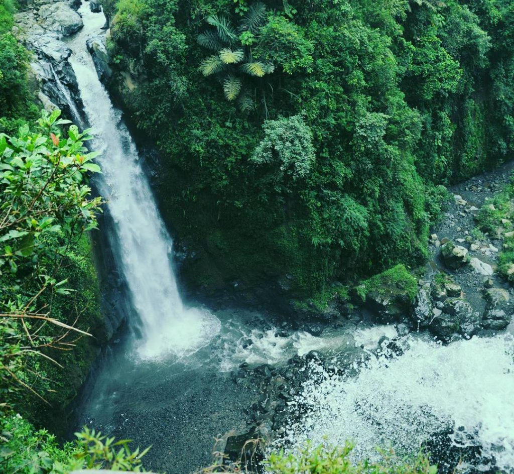 Mempunyai Dua Spot  Pemandangan.jpg