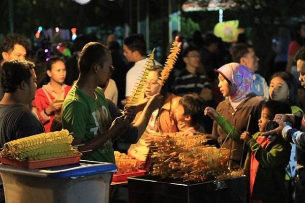 Menyuguhkan Banyak Kuliner Khas Solo.jpg