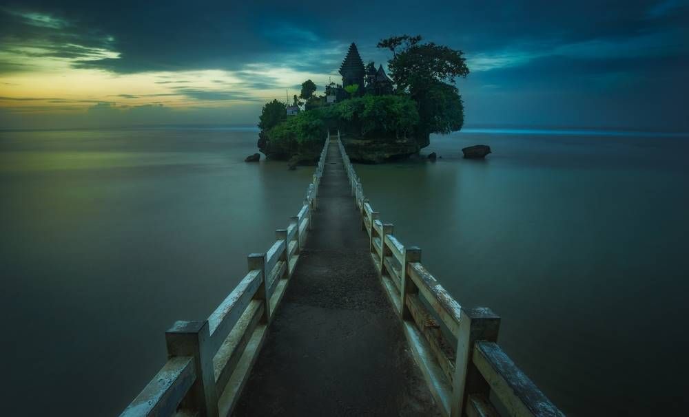 Pantai Balekambang.jpg