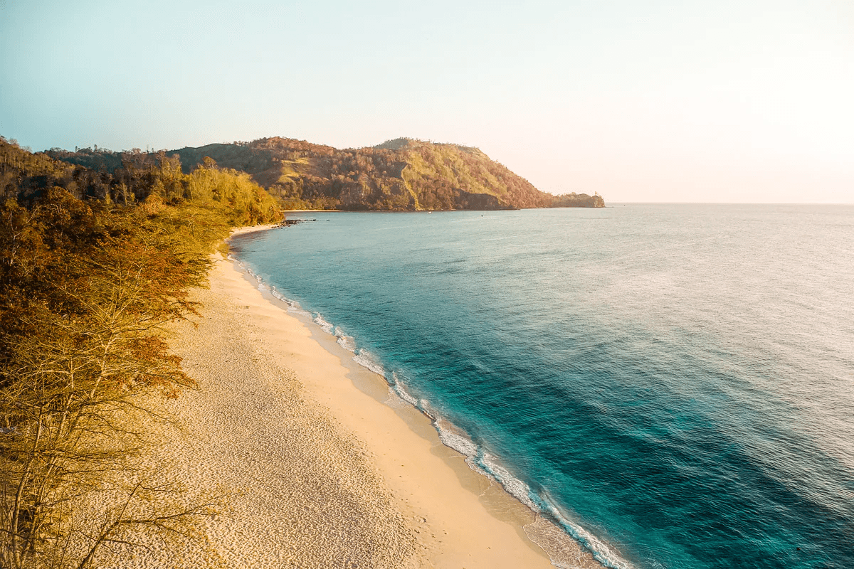 Pantai di Surabaya.jpg