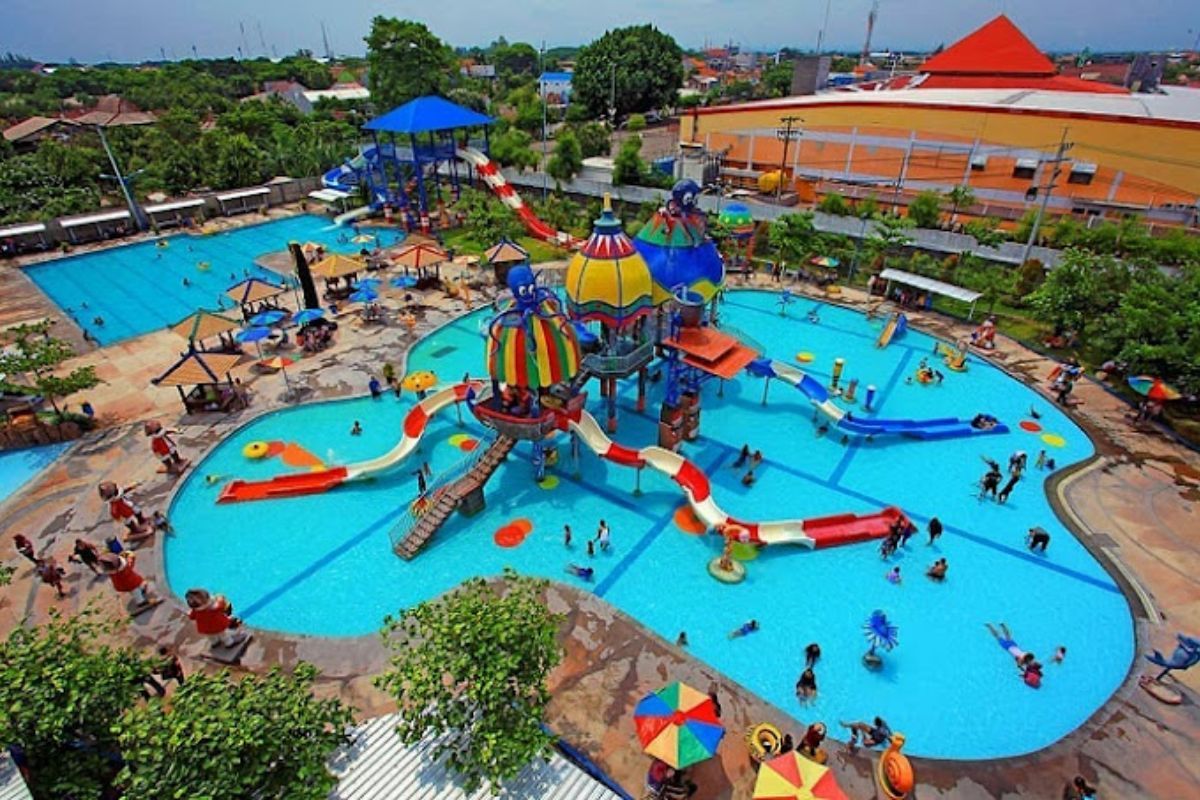 Suncity Waterpark Sidoarjo.jpg