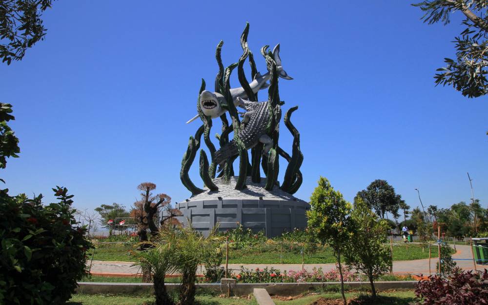 Taman Surabaya.jpg