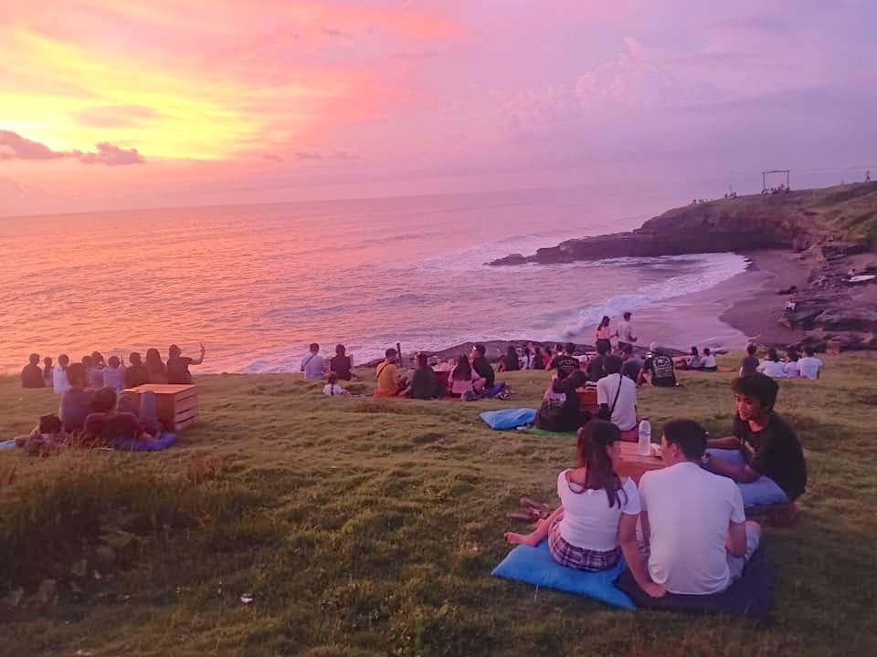 Tempat Melihat Sunset Terbaik.jpg