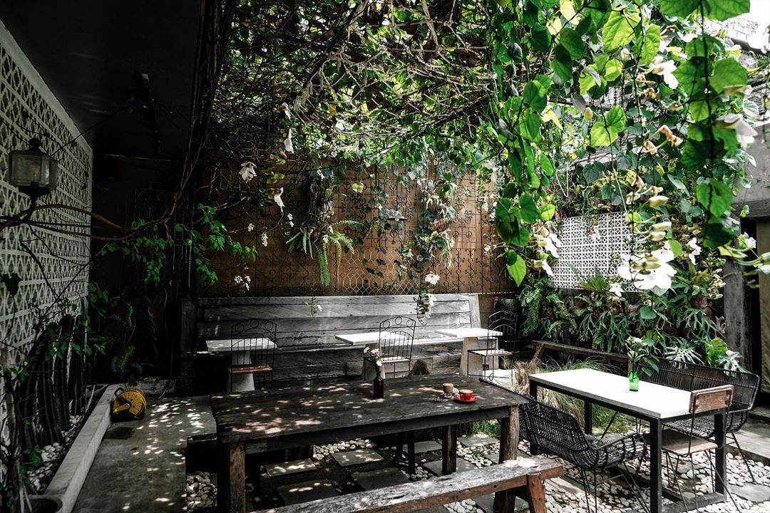 The Alleyway Cafe Denpasar.jpg