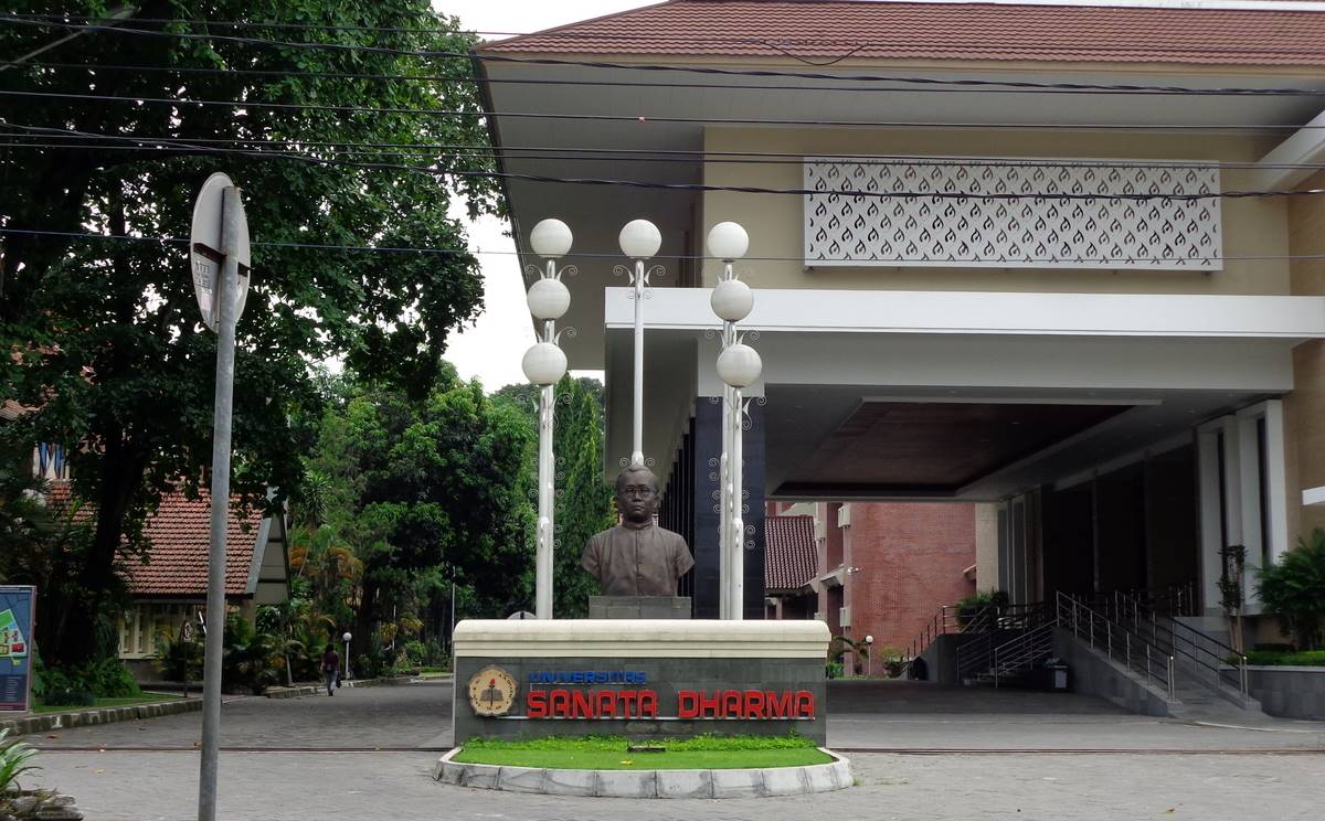 Universitas Sanata Dharma.jpg