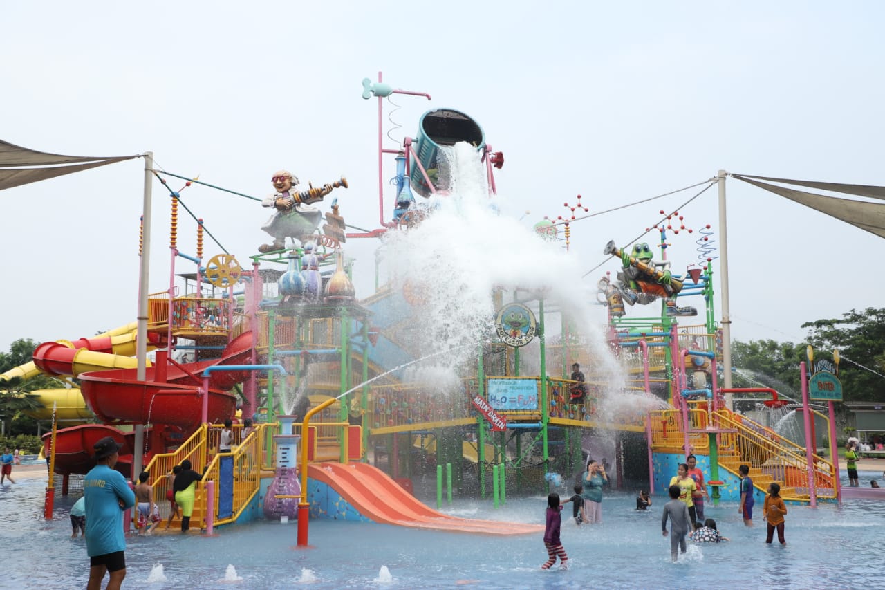 Waterboom Bekasi.jpg