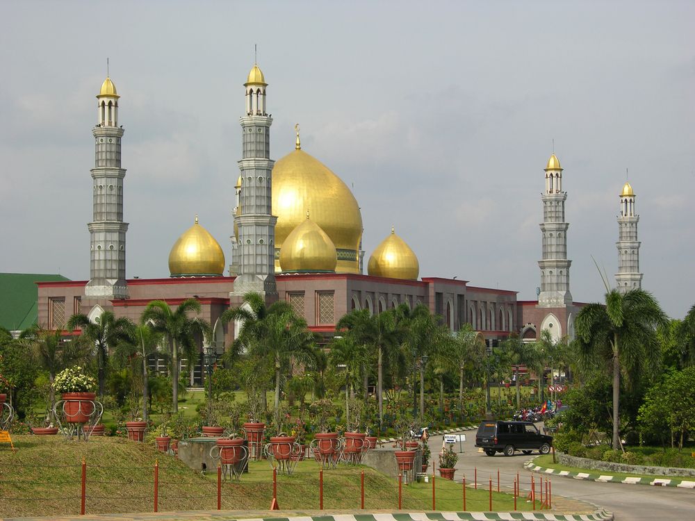 masjid kubah emas.jpg