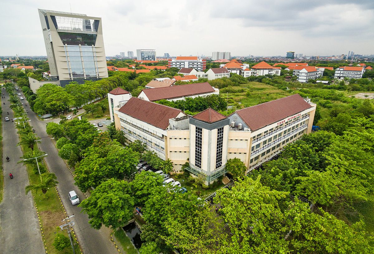 Kampus Di Surabaya Barat